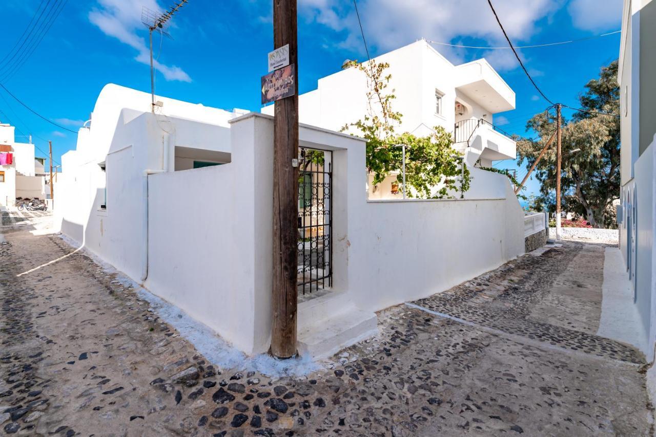 Authentic Santorinian Home Experience Fira  Dış mekan fotoğraf